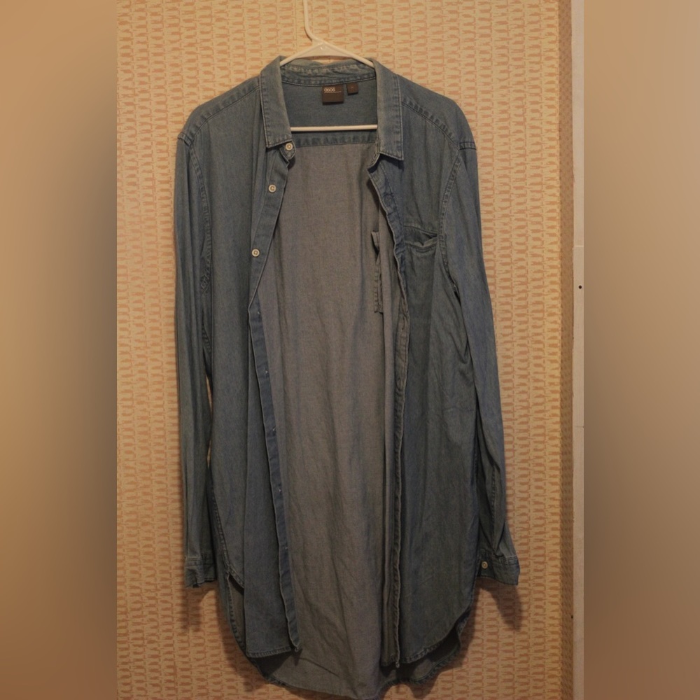 ASOS Men’s Denim Longline Shirt. Size XL